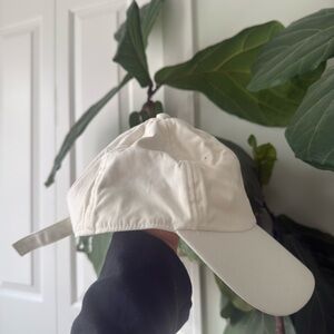 Aritzia TNA White Cap